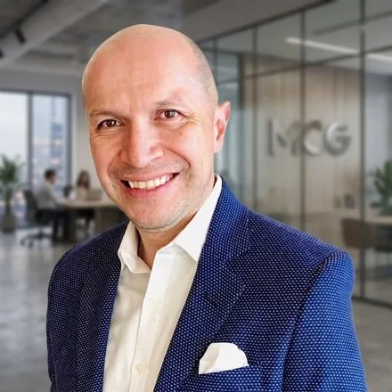 Andy Rojas, Ph.D., Presidente y Socio Director de Manhattan Consulting Group